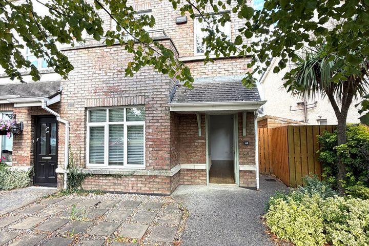 42 Latchford Green, Castaheany, Clonsilla, Dublin 15