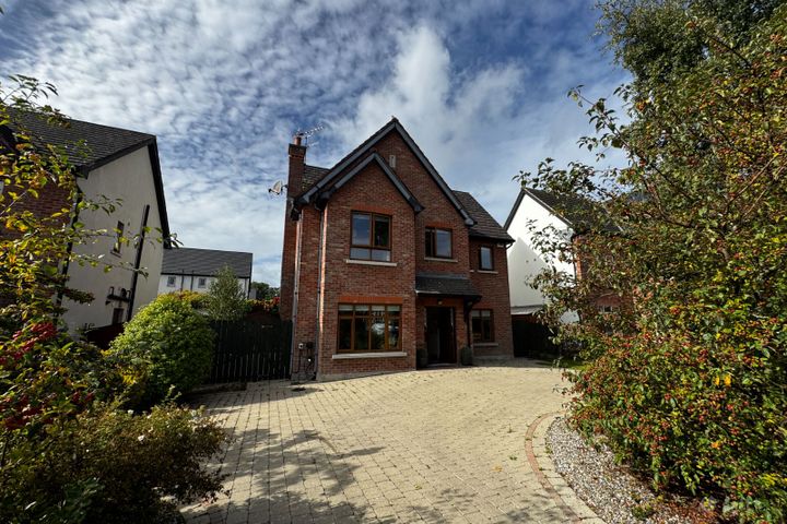 11 An Bothair Dara, Lis Na Dara, Dundalk, Co. Louth, A91K0WV