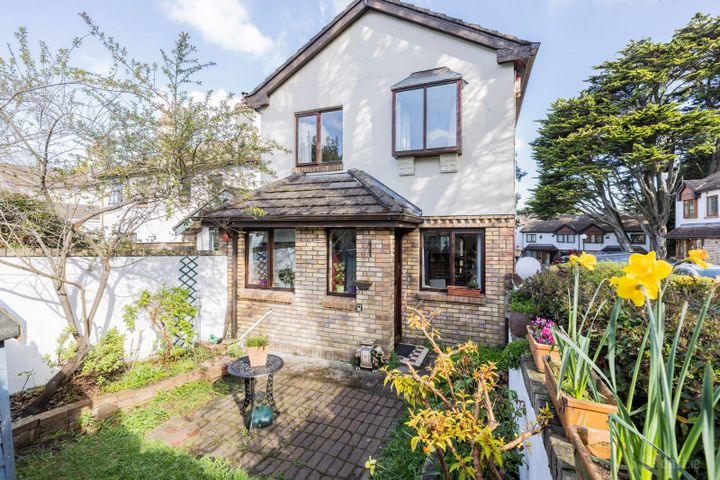 35 Southdene, Monkstown Valley, Monkstown, Co. Dublin, A94N1W0