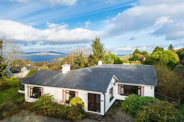 Gerahies, Bantry, Co. Cork, P75XY71