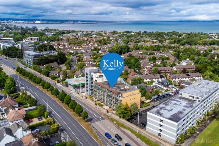 Apartment 33, Merrion Hall, Mount Merrion Avenue, Blackrock, Co. Dublin, A94DK88