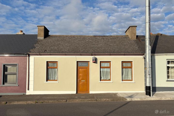Saint Annes, Grattan Street, Kilkee, Co. Clare, V15EA06