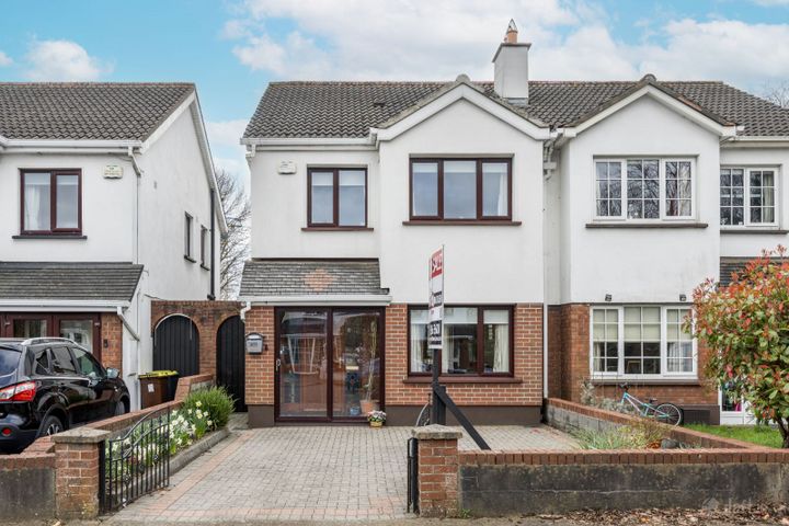 40 Santry Court, Dublin 17, Kilmore, Dublin 17, D17YR62