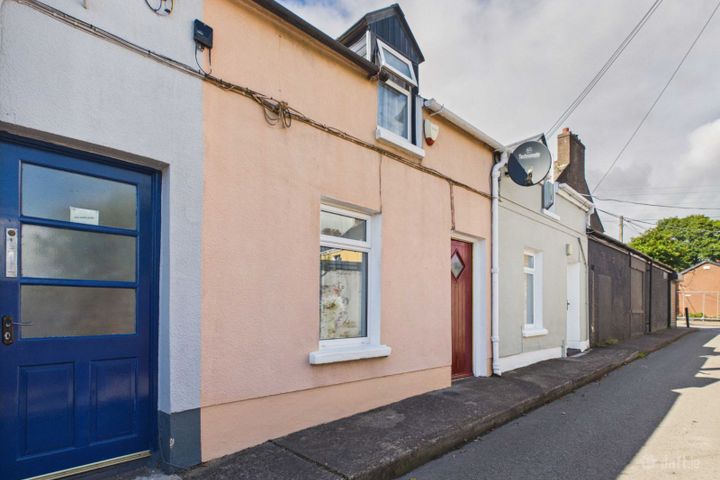 2 Charleville Cottages, Alexandra Road, Old Youghal Road, Dillons Cross, Co. Cork, T23Y5D2