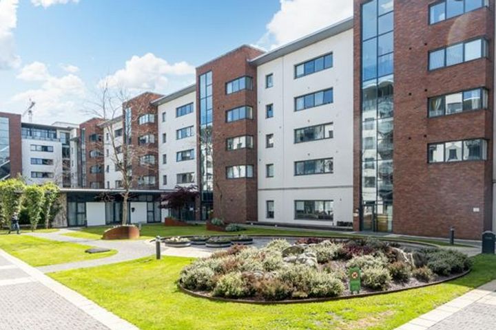 5 Lagan House, Custom House Square, D01 NC86, Dublin 1