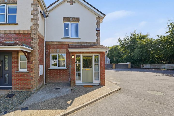 22 Newborough, Gorey, Co. Wexford, Y25CK64
