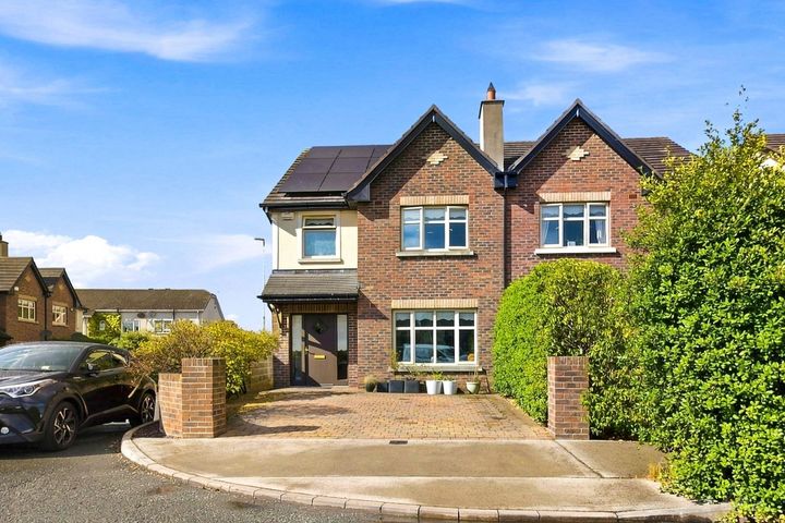 55 Knights Wood (plus Attic Conversion), Drogheda, Co. Meath, A92V2CC