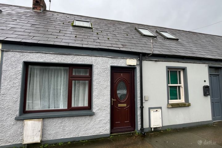 8 Maxwell's Cottages, Armagh Road, Dundalk, Co. Louth