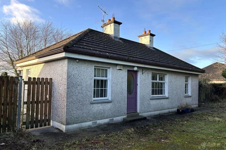 Castle Avenue, Derrin, Borris-in-Ossory, Co. Laois, R32N2H2