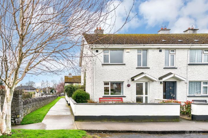 Bloomswood, 1117 Coarse Moor, Straffan, Co. Kildare, W23N8K3