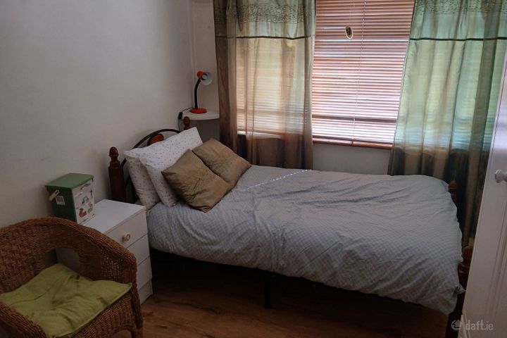 Drumfinn Road, Ballyfermot, Dublin 10