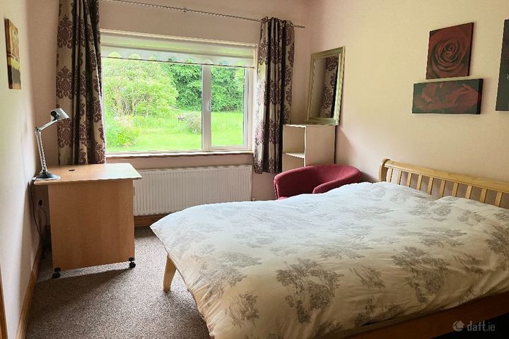 Castlelake, Sixmilebridge, Co. Clare