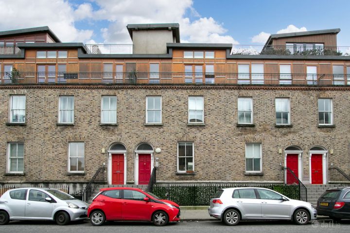 2 Hogan Square, Hogan Place, Dublin 2, D02EF95