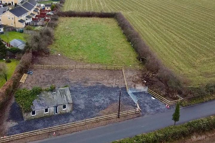 Carlow Road, Ballylinan, Ballylynan, Co. Laois, R14Y025