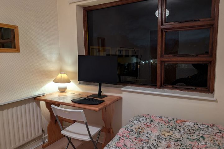 Beaufort Downs, Rathfarnham, Dublin 14 (5 nights a week), Willbrook, Dublin 16