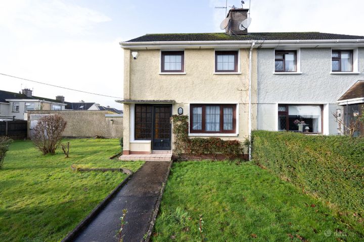 18 Saint Josephs View, Riverstown, Riverstown, Co. Cork, T45EY04
