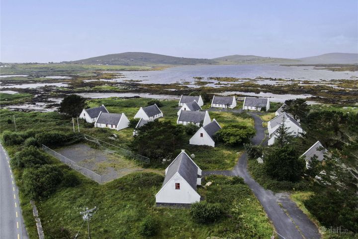 Tighe Saoire Na N-Oilean, Eanach Mheain, Bealadangan, Co. Galway, H91AYT6