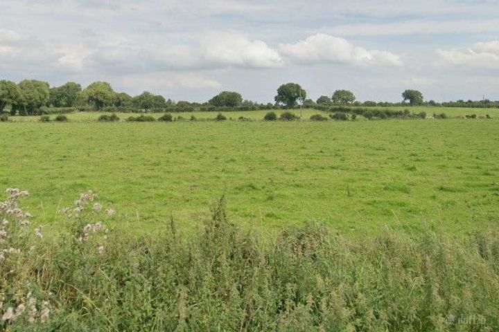 Mackey Roundabout, Lisnagry, Co. Limerick