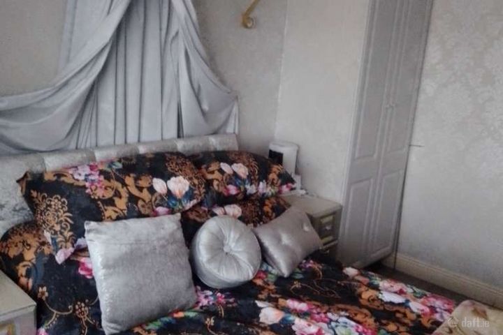 Cross Street, New Ross, Co. Wexford