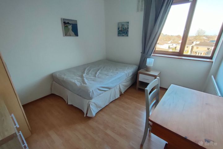 The Bridge,Dublin Road,Shankill,Dublin 18, Shankill, Dublin 18