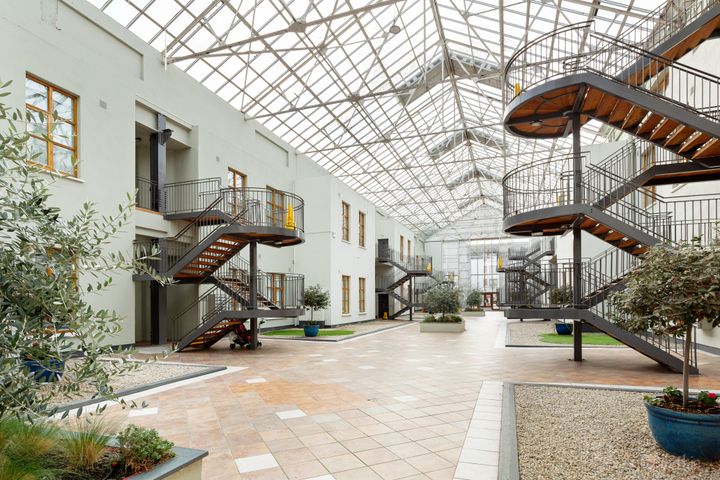 121 Wintergarden, Pearse Street, Dublin 2, D02F104