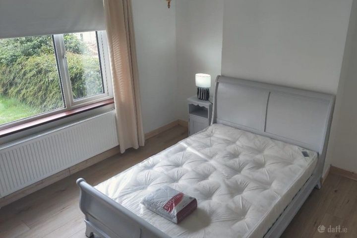 Owenville, 18 Saint James Court, Ennis Road, Ennis Road, Co. Limerick