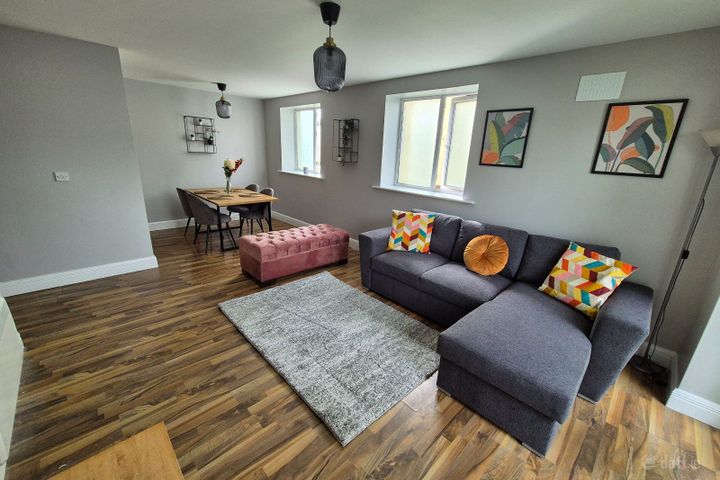 Apartment 32 , Block 3, Weaver Court, Neilstown Ro, Ronanstown, Co. Dublin