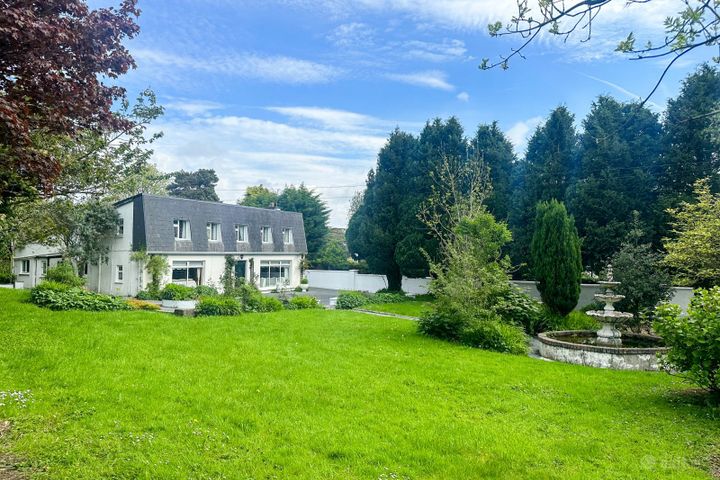 Silverstrand Lodge, Barna Road, Barna, Galway, H91RP40