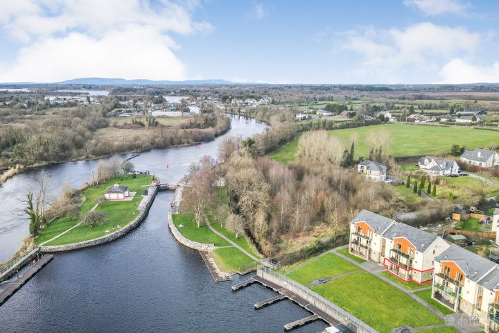 37 Shannon Quays, Rooskey, Co. Leitrim, N41CD78