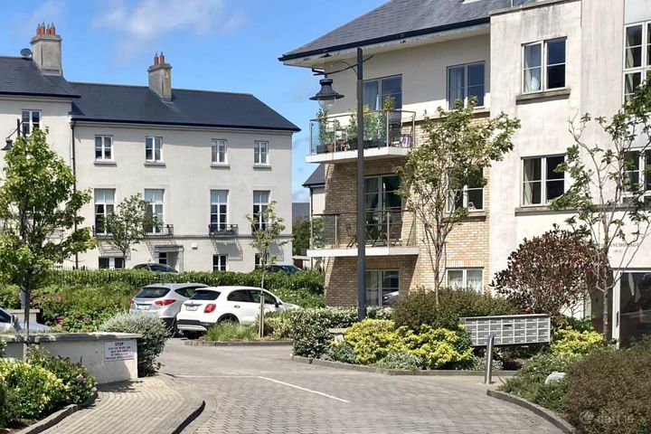 28 The Anchorage, Robswall, Malahide, Co. Dublin