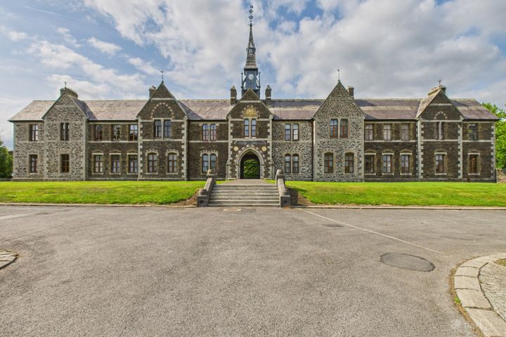 2 Manor Court, Cork Road, Waterford