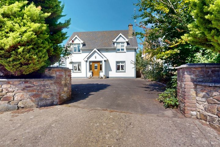 2 Ballygarron, Kilmuckridge, Co. Wexford, Y25F223