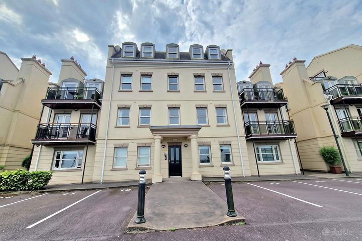 Apartment 9, Estuary Court, Rochestown, Co. Cork
