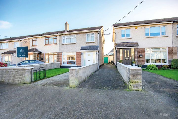 54 Montrose Grove, Dublin 5, Artane, Dublin 5, D05CK09
