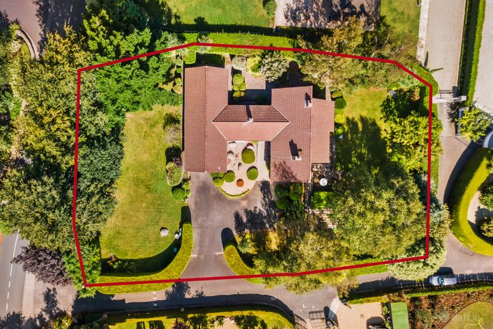 Errol, 8 Cenacle Grove, Killiney, Co Dublin, A96AD71 - Photo 2