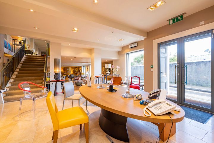 4 Shaws Lane, Ballsbridge, Dublin 4, D04PX44 - Więcej