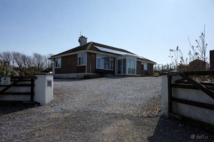 Mutlins, Lahard, Whitegate, Co. Cork, P25P267
