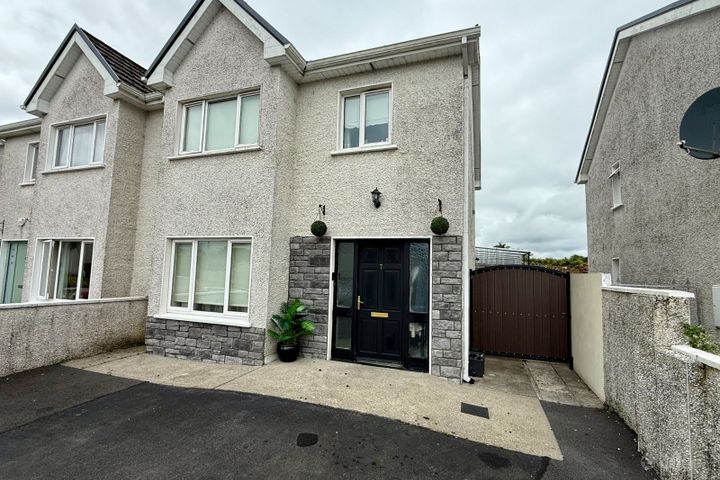 7 The Old Racecourse, Ballyhaunis, Ballyhaunis, Co. Mayo, F35NN99