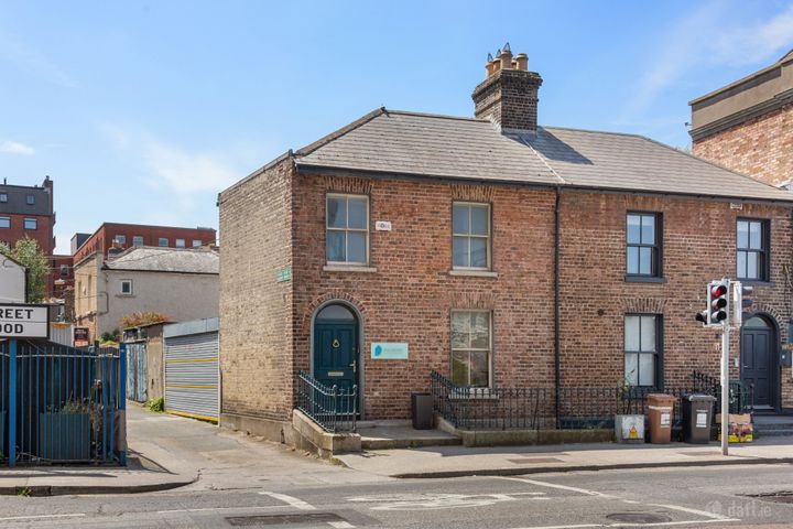 13 Lower Grand Canal Street, Dublin 2, D02T268