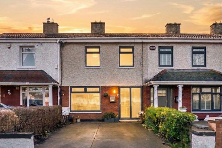 15 Moyclare Road, Dublin 13, Sutton, Dublin 13, D13R6P8
