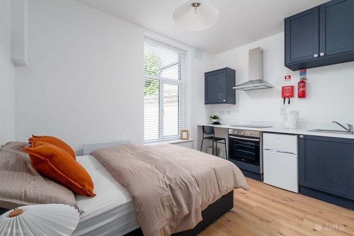 Botanic Road (F2), Glasnevin, Dublin 9