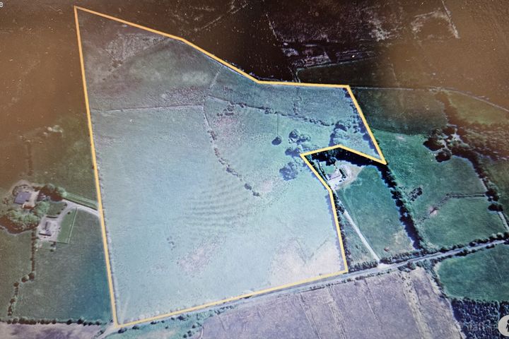 Tawnaghmore, Ballyhaunis, Ballyhaunis, Co. Mayo, F35YY29