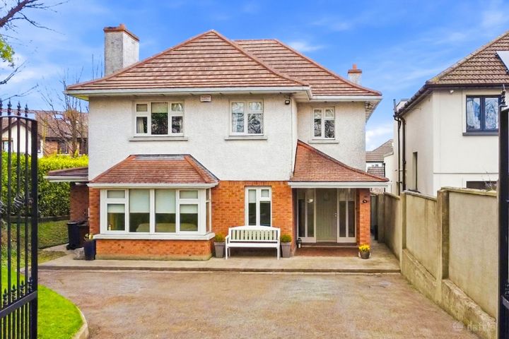 96 Monkstown Avenue, Blackrock, Co. Dublin, A94XP93