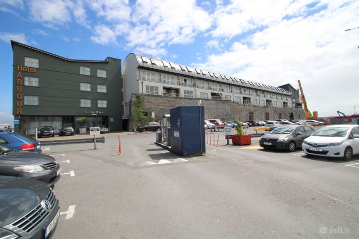 Apartment 8 , Ce Na Mara, The Docks, Galway City Centre, Co. Galway