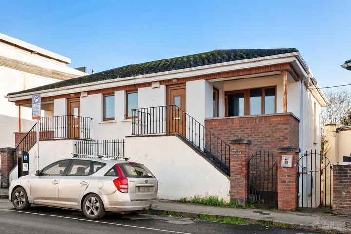 1 Richmond Mews, Richmond Avenue, Dublin 3, D03AX74