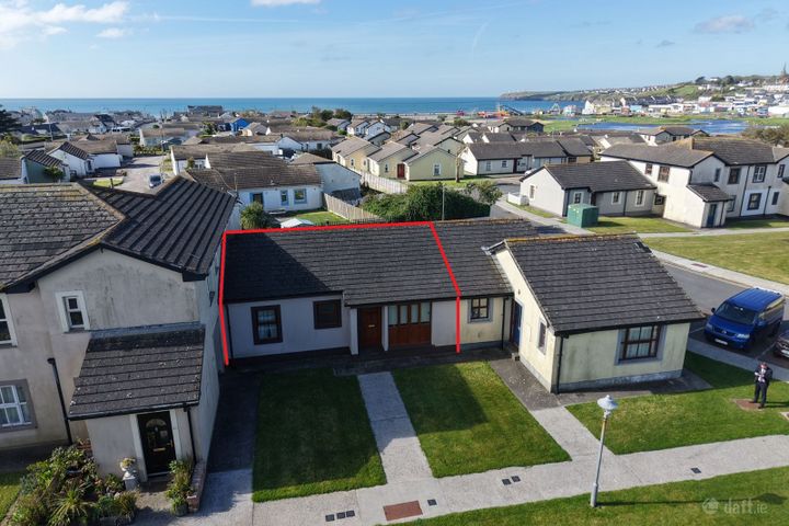 34 Pebble Drive, Pebble Beach, Tramore, Co. Waterford, X91X7N3