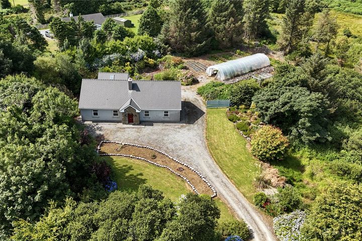 Ardbear, Clifden, Co. Galway, H71WD56