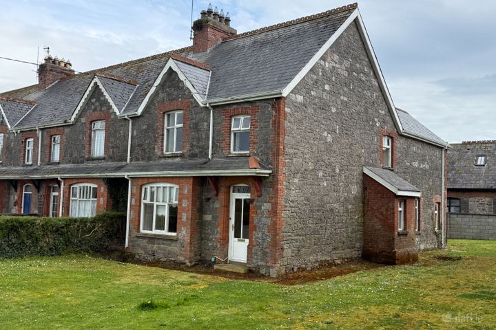 Medova House, Emly Road, Knocklong, Co. Limerick, V35NX94