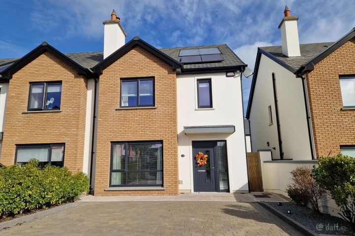 18 The Grove, Heathfield, Carriganarra, Clash, Co. Cork