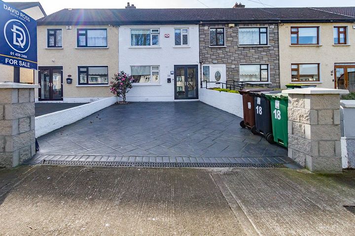 18 Saint Joseph'S Road, Dublin 12, Walkinstown, Dublin 12, D12P6N3